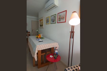 Sala de apartamento para alugar com 2 quartos, 86m² em Jacarepaguá, Rio de Janeiro