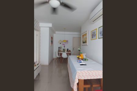 Sala de apartamento para alugar com 2 quartos, 86m² em Jacarepaguá, Rio de Janeiro