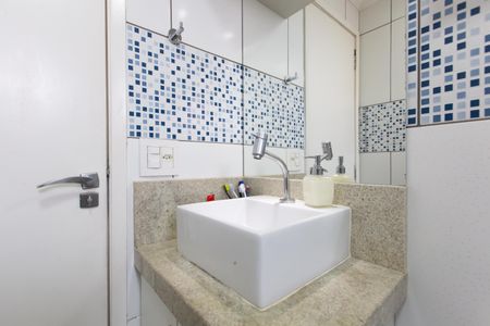 Apartamento à venda com 49m², 2 quartos e 1 vaga Apartamento à venda com 49m², 2 quartos e 1 vagaBanheiro - Detalhe