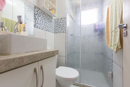 Apartamento à venda com 49m², 2 quartos e 1 vaga Apartamento à venda com 49m², 2 quartos e 1 vagaBanheiro
