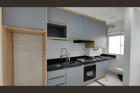 Sala de apartamento para alugar com 2 quartos, 53m² em Tanquinho, Ferraz de Vasconcelos