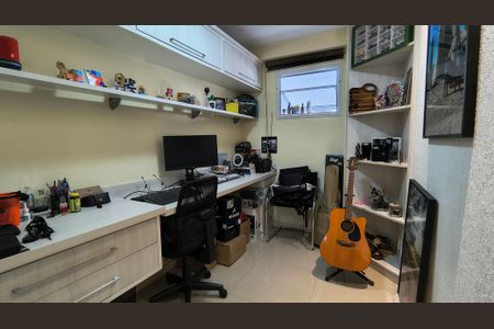 Apartamento para alugar com 113m², 4 quartos e 2 vagas Apartamento para alugar com 113m², 4 quartos e 2 vagasEscritório