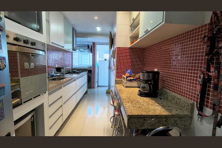 Apartamento para alugar com 113m², 4 quartos e 2 vagas Apartamento para alugar com 113m², 4 quartos e 2 vagasCozinha e Área de Serviço