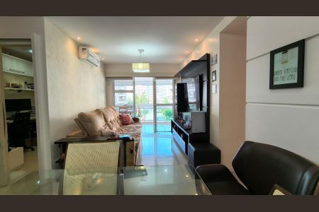 Sala de apartamento para alugar com 4 quartos, 113m² em Recreio dos Bandeirantes, Rio de Janeiro