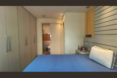 Apartamento para alugar com 113m², 4 quartos e 2 vagas Apartamento para alugar com 113m², 4 quartos e 2 vagasSuíte