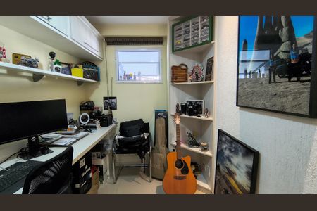 Apartamento para alugar com 113m², 4 quartos e 2 vagas Apartamento para alugar com 113m², 4 quartos e 2 vagasEscritório