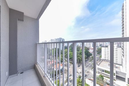 Varanda de kitnet/studio para alugar com 1 quarto, 27m² em Santo Amaro, São Paulo