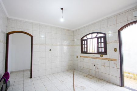 Casa à venda com 125m², 2 quartos e 1 vaga Casa à venda com 125m², 2 quartos e 1 vagaCozinha