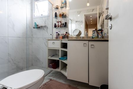 Apartamento à venda com 118m², 3 quartos e 3 vagasQuarto 3 - Banheiro da Suite