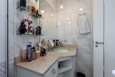 Apartamento à venda com 118m², 3 quartos e 3 vagasQuarto 3 - Banheiro da Suite