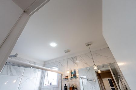 Apartamento à venda com 118m², 3 quartos e 3 vagasQuarto 3 - Banheiro da Suite