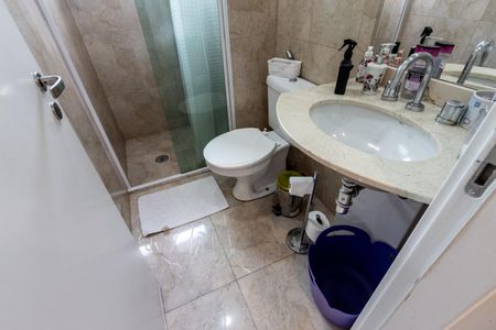 Apartamento à venda com 118m², 3 quartos e 3 vagasBanheiro do Corredor