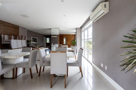 Apartamento à venda com 118m², 3 quartos e 3 vagasSalão de festas