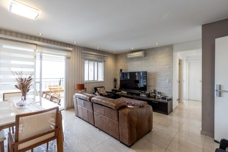 Sala de apartamento à venda com 3 quartos, 118m² em Parque Industrial Tomas Edson, São Paulo