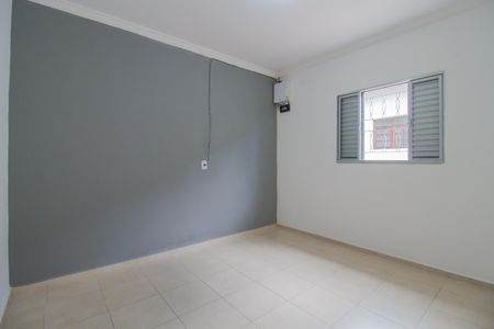 Quarto 1 de casa para alugar com 2 quartos, 120m² em Vila Bocaina, Mauá