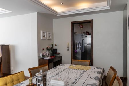 Apartamento para alugar com 120m², 3 quartos e 2 vagasCopa