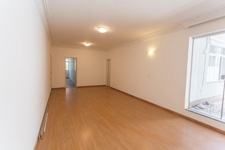 Apartamento para alugar com 150m², 5 quartos e 1 vagaSala