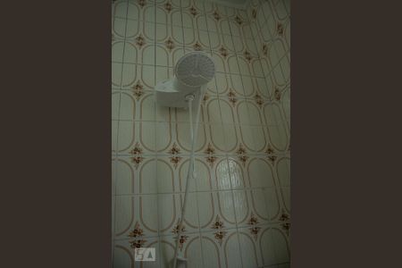 Casa à venda com 200m², 5 quartos e 3 vagasBanheiro casa 1