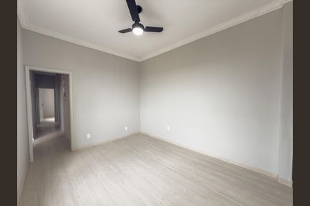 Sala de apartamento para alugar com 2 quartos, 55m² em Bonsucesso, Rio de Janeiro