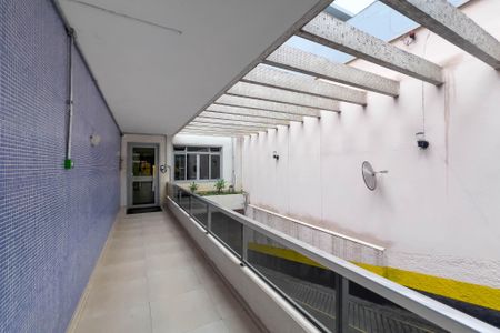 Apartamento à venda com 35m², 1 quarto e sem vagaEntrada