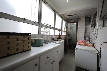 Apartamento à venda com 180m², 3 quartos e 2 vagasÁrea de Serviço