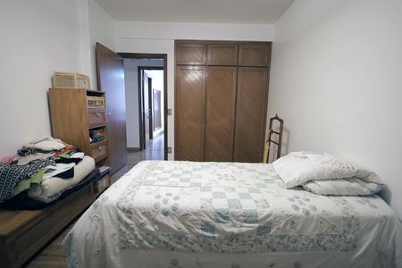 Apartamento à venda com 180m², 3 quartos e 2 vagasQuarto 2