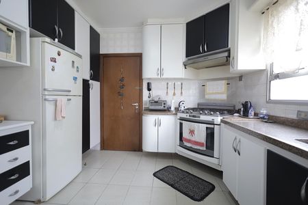 Apartamento à venda com 180m², 3 quartos e 2 vagasCozinha