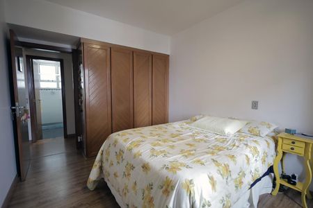 Apartamento à venda com 180m², 3 quartos e 2 vagasQuarto 1