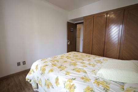 Apartamento à venda com 180m², 3 quartos e 2 vagasQuarto 1