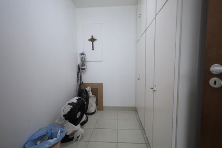 Apartamento à venda com 180m², 3 quartos e 2 vagasQuarto de Serviço
