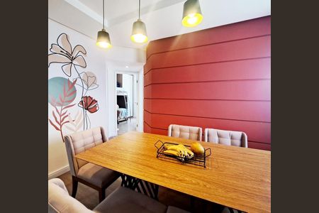 Apartamento à venda com 71m², 2 quartos e 1 vagaSala de Jantar