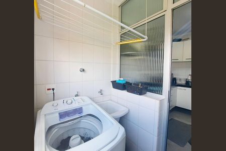 Apartamento à venda com 71m², 2 quartos e 1 vagaÁrea de Serviço