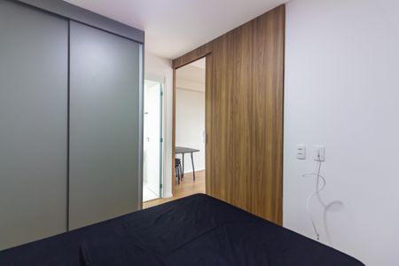 Quarto  de apartamento para alugar com 1 quarto, 30m² em Bonfim, Osasco