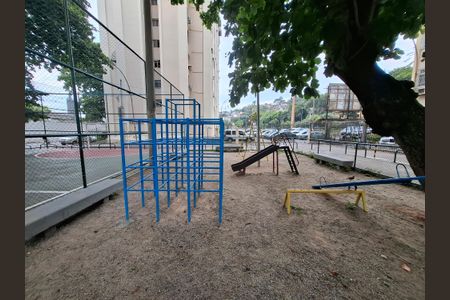 Apartamento para alugar com 73m², 2 quartos e 1 vagaPraça