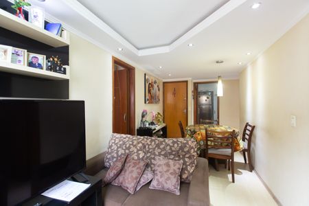 Sala de apartamento à venda com 3 quartos, 53m² em Itaquera, São Paulo