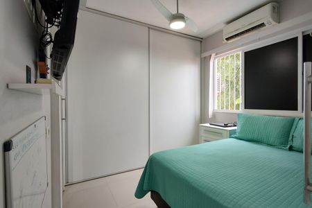 Casa de condomínio para alugar com 200m², 3 quartos e 4 vagasQuarto 3 - Suíte