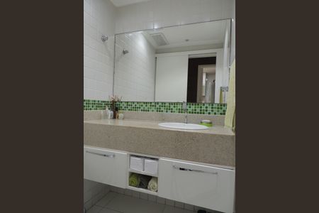 Casa de condomínio para alugar com 200m², 3 quartos e 4 vagasLavabo