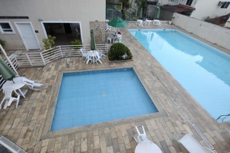 Casa de condomínio para alugar com 200m², 3 quartos e 4 vagasÁrea comum - Piscina