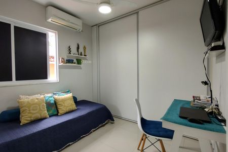 Casa de condomínio para alugar com 200m², 3 quartos e 4 vagasQuarto 2 - Suíte