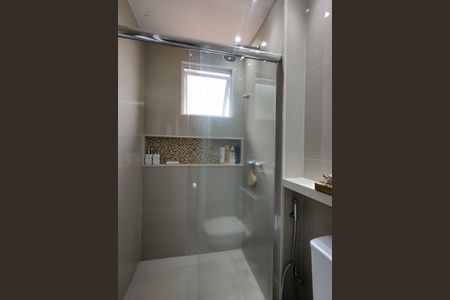 Casa de condomínio para alugar com 200m², 3 quartos e 4 vagasBanheiro da Suíte 2