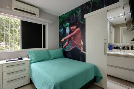 Casa de condomínio para alugar com 200m², 3 quartos e 4 vagasQuarto 3 - Suíte