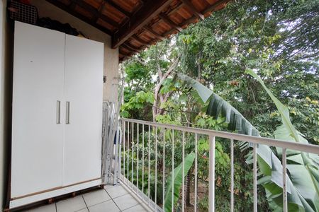 Casa de condomínio para alugar com 200m², 3 quartos e 4 vagasVaranda