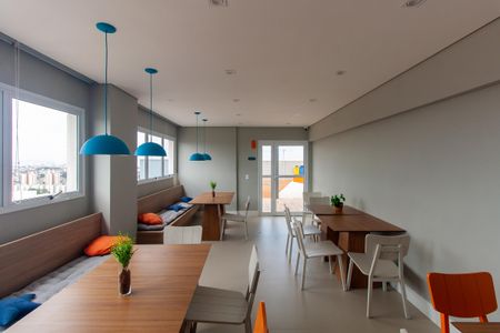 Apartamento para alugar com 35m², 2 quartos e 1 vagaÁrea comum - Salão de festas