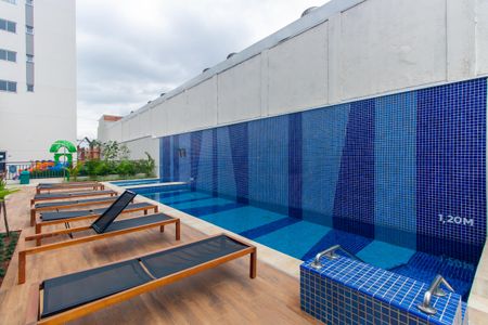 Apartamento para alugar com 35m², 2 quartos e 1 vagaÁrea comum - Piscina