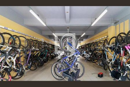 Apartamento à venda com 57m², 2 quartos e 2 vagas Apartamento à venda com 57m², 2 quartos e 2 vagasBicicletário