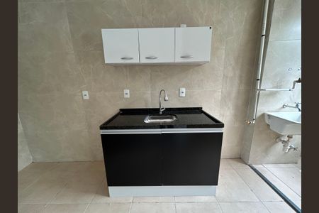 Apartamento à venda com 47m², 2 quartos e 1 vagaCozinha - Armários