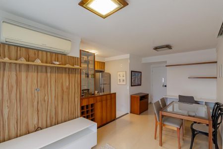 Sala de apartamento para alugar com 1 quarto, 47m² em Indianópolis, São Paulo