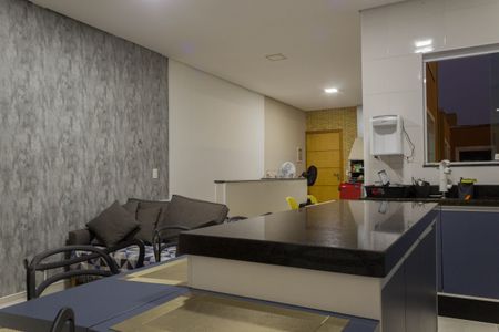Apartamento à venda com 110m², 2 quartos e 2 vagasCozinha