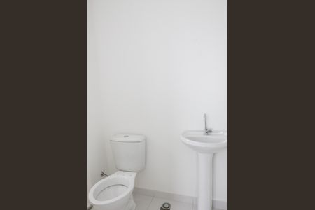 Banheiro da Suíte de apartamento à venda com 1 quarto, 24m² em Parque Industrial Tomas Edson, São Paulo