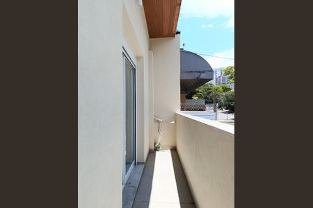 Casa à venda com 150m², 3 quartos e 2 vagas Casa à venda com 150m², 3 quartos e 2 vagasVaranda Suíte 1